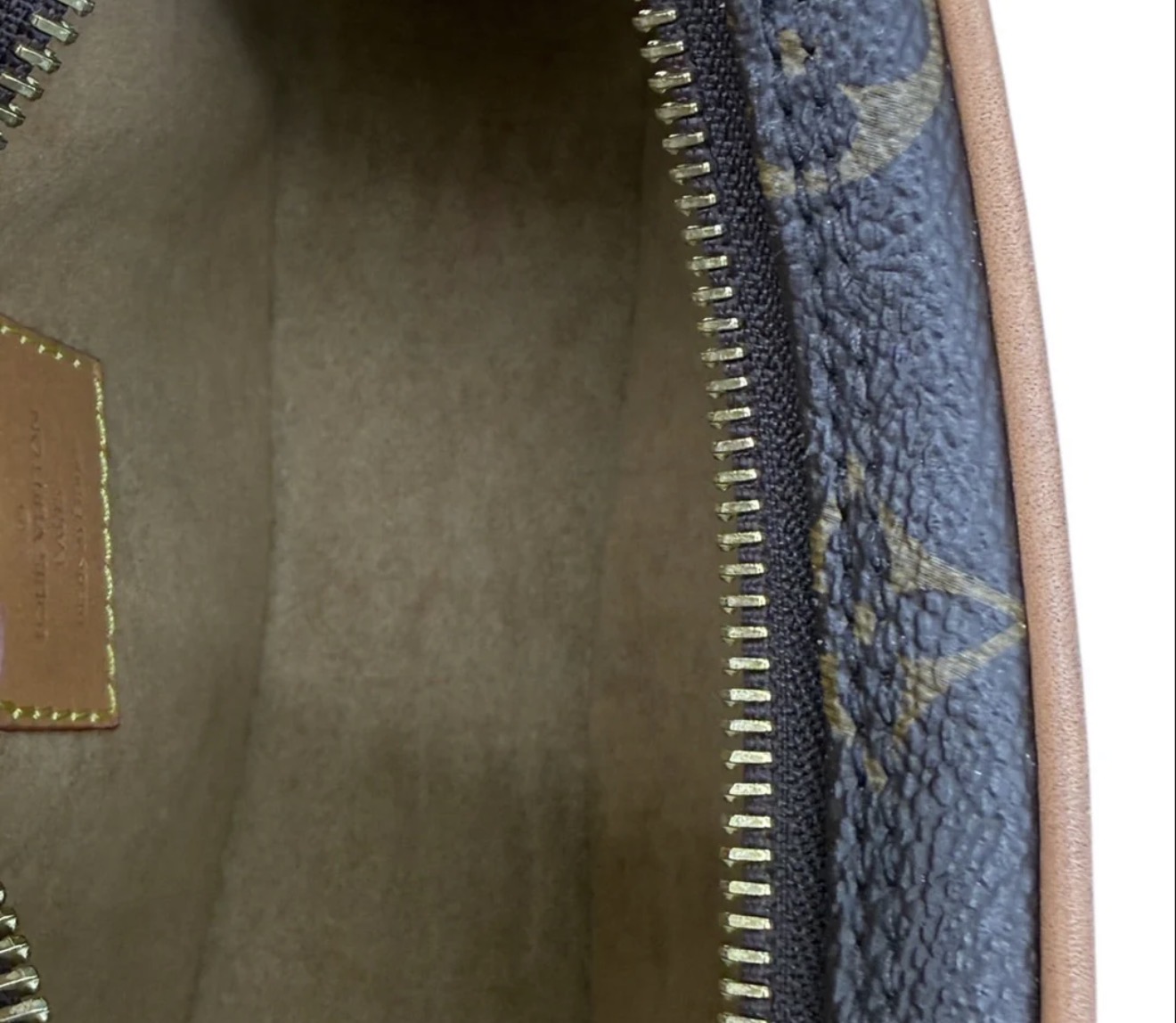 Louis Vuitton Monogram Loop Shoulder Bag thumbnail 8