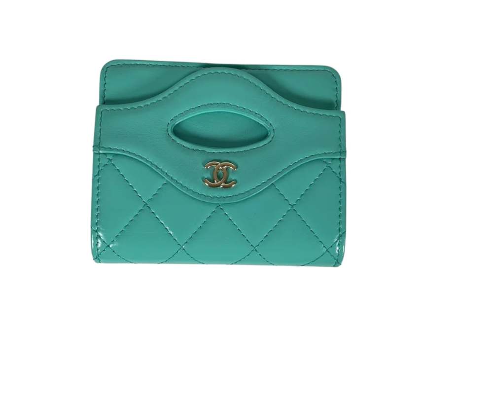 Chanel photo 2